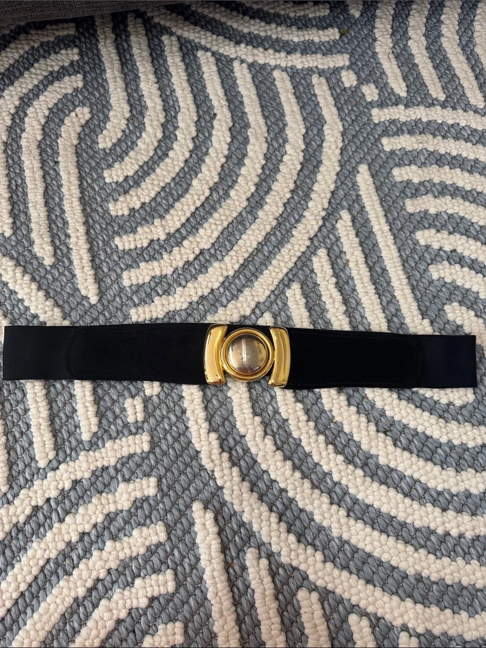 Vintage 1980s Leather Suede Stretch Belt Gold Tone Statement Buckle M/L